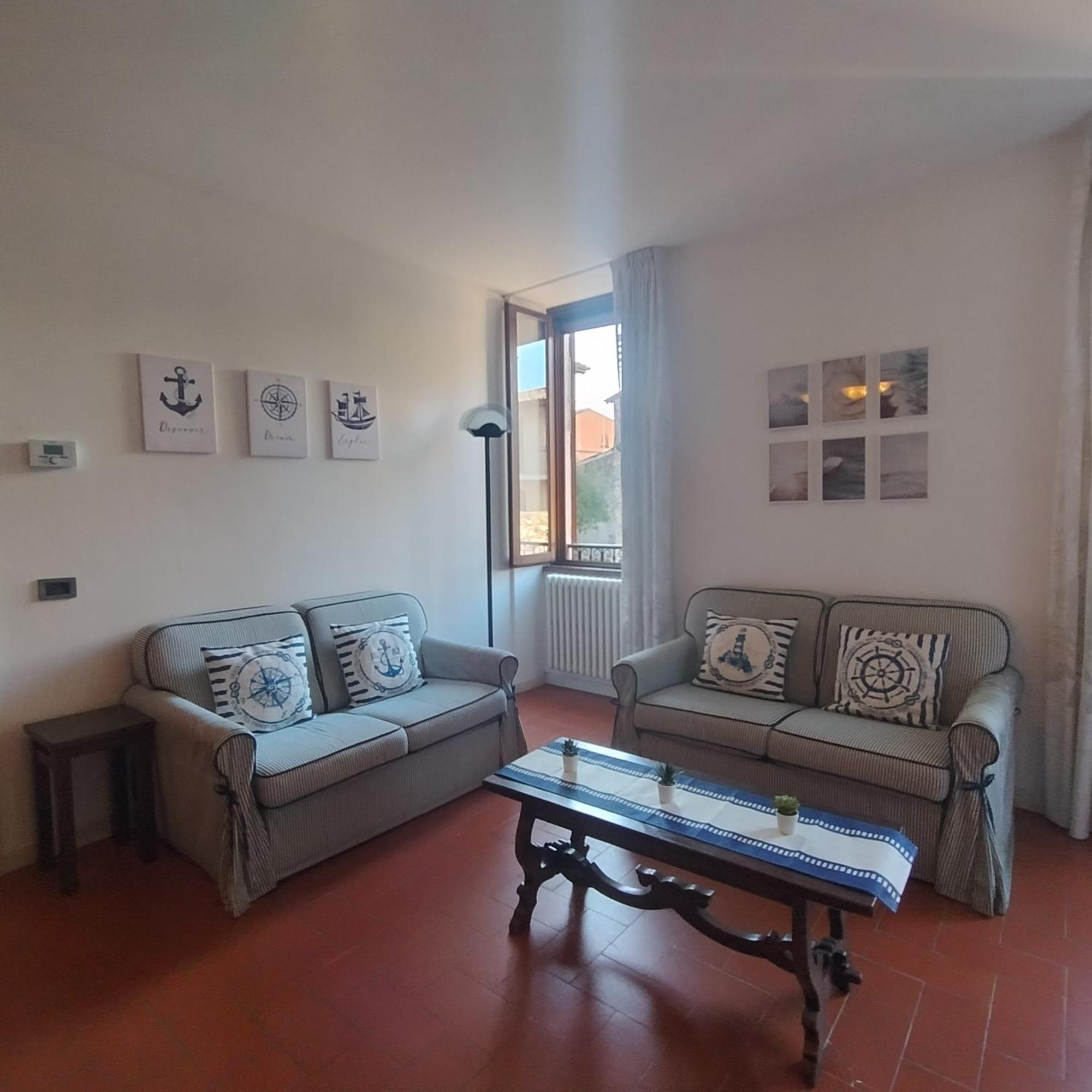 Casa Preziosa - Salo Lägenhet Exteriör bild