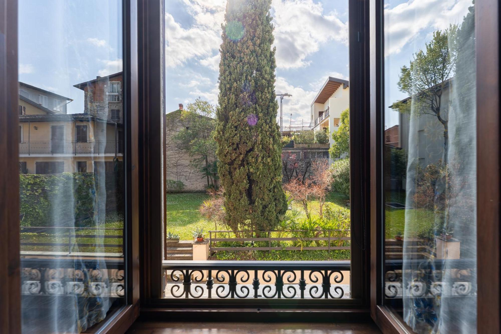 Casa Preziosa - Salo Lägenhet Exteriör bild